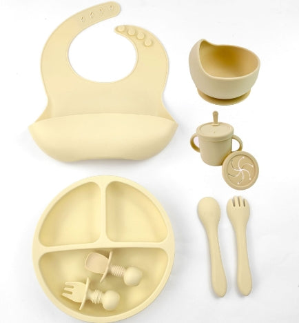 Silicone Suction Feeding Set — 8-Piece Baby Weaning Kit | Food-grade silicone Certified | UK Fast Delivery